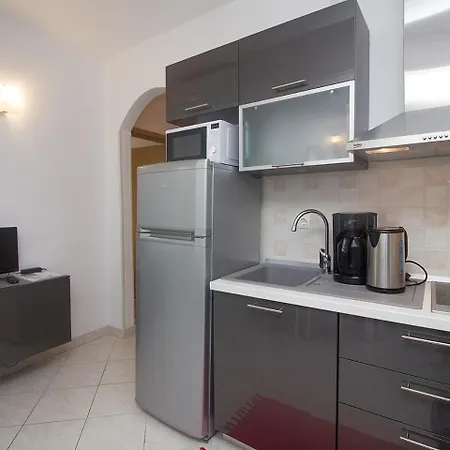 Two-bedroom In Ii *
