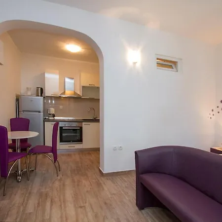 Two-bedroom In Ii Apartmán