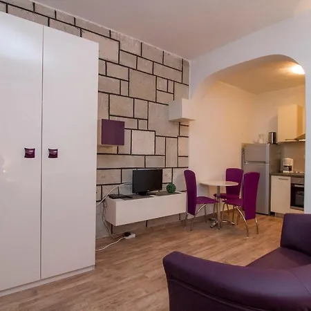 Apartmán Two-bedroom In Ii Rabac