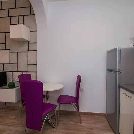 Two-bedroom In Ii Appartement *
