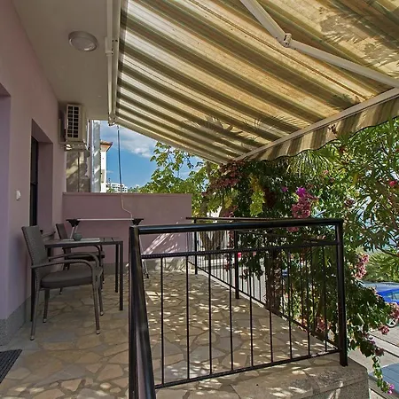 Two-bedroom In Ii Appartement *
